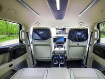 尊界M900震撼发布:华为江淮联手打造百万级智能豪华SUV新标杆