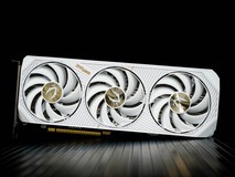 索泰RTX 5070 Ti SOLID WHITE显卡评测 极简设计 释放非凡性能