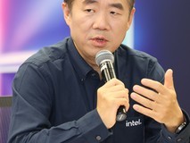 至强600+锐炫Pro B70双芯驱动:打造更适合AI体质的高效工作站