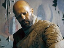 养蜂人2定档2027.1.15:杰森·斯坦森回归,续写硬核复仇动作篇章