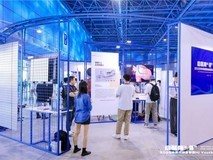 2025中关村毕业季科技成果展:Adam人形机器人成“顶流”,Z世代重塑城市空间