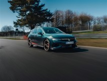 大众高尔夫GTI Edition 50以7分44秒52刷新纽北最速量产前驱纪录