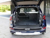 宝马X5将弃用分体尾门转向一体式设计