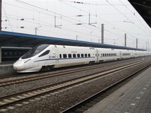 12306用户账户现陌生乘车人,疑因第三方平台越权添加