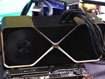 英伟达取消RTX 50 SUPER,推高端TITAN级新卡替代,2026年三季度发布