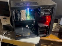 网友海外废堆淘到高性能整机,64GB内存等配件价值近万元