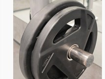 雷军2025年坚持健身90次,自律精神激励众人