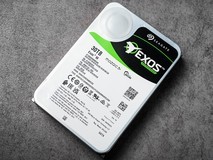 希捷银河Exos M 30TB企业级硬盘评测 无惧AI数据爆发增长