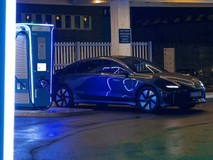 韩科研团队破解锂枝晶难题,新型电解质推动锂金属电池商业化