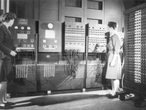 ENIAC:1946年问世的世界首台通用可编程电子计算机