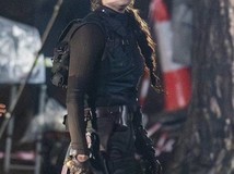 索菲·特纳首曝古墓丽影劳拉动作戏,历时一年特训重塑冒险女神形象