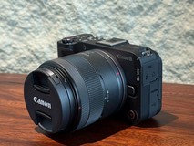 佳能R50V:漫展追焦、美食直出、汉服Vlog,一台相机覆盖你的全部创作日常