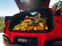 岚图追光S对比小米YU7:20-30万级纯电SUV怎么选?智驾、空间、续航