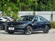 2026款大众迈腾上市 售17.99万起 智能驾驶与车机全面升级