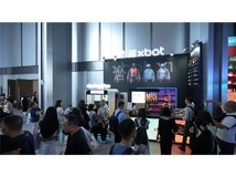 从“看见机器人”到“体验未来餐饮”:影智XBOT携餐饮机器人矩阵亮相WRC