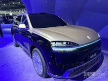 于和伟黄渤出任问界M9品牌大使,新车明日发布并开启预售