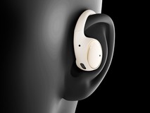 荣耀发布行业首款SGS亲肤认证开放式耳机,开启“无感佩戴”新体验