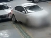 新车未交付竟被撞损 4S店推责引争议