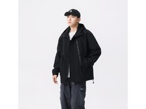 真维斯防风防水冲锋衣69.9元