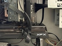 诺基亚手机变身显卡支架,网友笑称坚不可摧