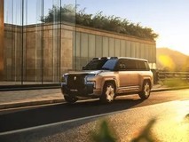 全新豪华SUV正式上市,售价128万元,集安全、舒适、性能与智能于一身