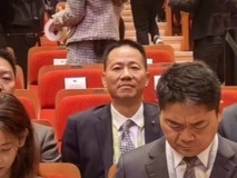 刘强东章泽天同现韩国引热议