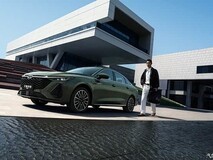 奇瑞艾瑞泽8征服版官图发布:1.6T/2.0T双动力、L2智驾、双联屏科技升级