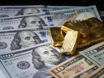 中秋国庆撞档，双节狂欢！领峰贵金属巨献$10000赠金助你炒黄金！