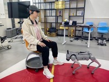 西安交大研发非侵入式脑控机器狗,助力行动障碍人群自主生活