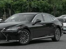 2025款雷克萨斯LS豪华版:东方美学与混动静谧的百万级豪华之选