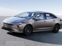 一汽丰田全新智混卡罗拉上市,9.98万起售,标配L2级智驾