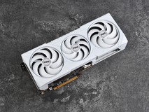 蓝宝石RX 9070 GRE 12G极地 2K均衡性价比优选