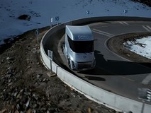 北汽福田发布卡文重卡BEACON量产版,涵盖纯电氢燃料多动力形式