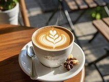 能自动打奶做奶咖的咖啡机怎么选?奶泡绵密一键解锁醇香拿铁