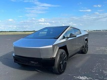 为啥国产造车像玩似的，苹果戴森砸百亿却翻车？