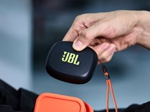 JBL Endurance Zone的佩戴舒适度如何?稳固、轻盈又透气
