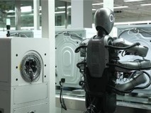 美的亮剑!物理AI才是中国AI竞争的终极底牌