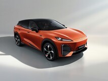 15万级标配华为乾崑豪华SUV,全新深蓝S07上市,15.69万元起