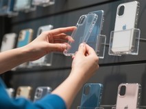 低价手机壳暗藏健康风险,选购需谨慎