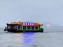 武汉东湖人造太阳点亮元旦晨曦