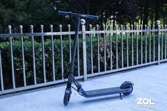 这样的性能才靠谱！九号电动滑板车E10评测