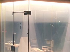 日本公园惊现透明厕所 网友：自带防沉迷模式