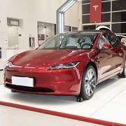 三款30万内纯电5座三厢车推荐，阿维塔12、红旗E-QM5与Model 3谁更值得选？