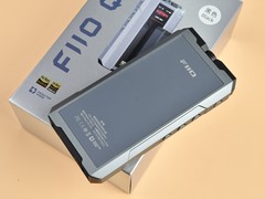 飞傲Q15解码耳放长测报告：“以小见大”的便携台机