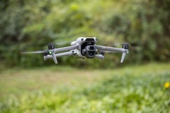 DJI Air 3S无人机评测：回归1英寸，双摄设计，避障返航更安全
