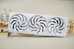 3A游戏2K高帧显卡 蓝宝石RX 7800 XT极地版双11大促