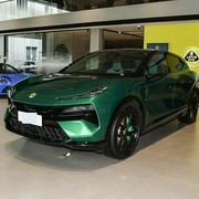 三款百万级纯电SUV对决：性能、豪华与设计的巅峰较量