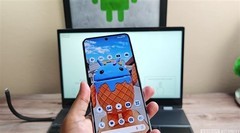 Android 16全新桌面模式，手机一插秒变电脑