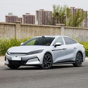 30万内纯电中大型轿车推荐：四款实力车型对比解析