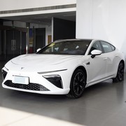 三款40万内电动三厢车深度对比：科技、驾趣与设计如何选？